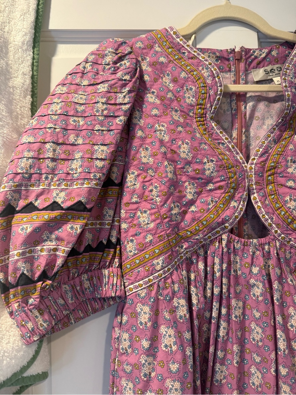 Sea New York Pink Floral Sundress with Puff Sleeve Detail - Picture 2 of 3